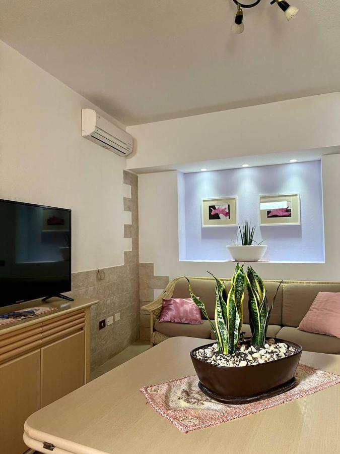 Dimora Del Chiostro Hotel Oristano Buitenkant foto