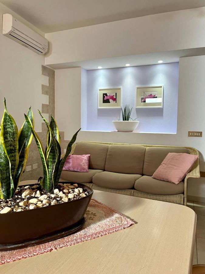 Dimora Del Chiostro Hotel Oristano Buitenkant foto