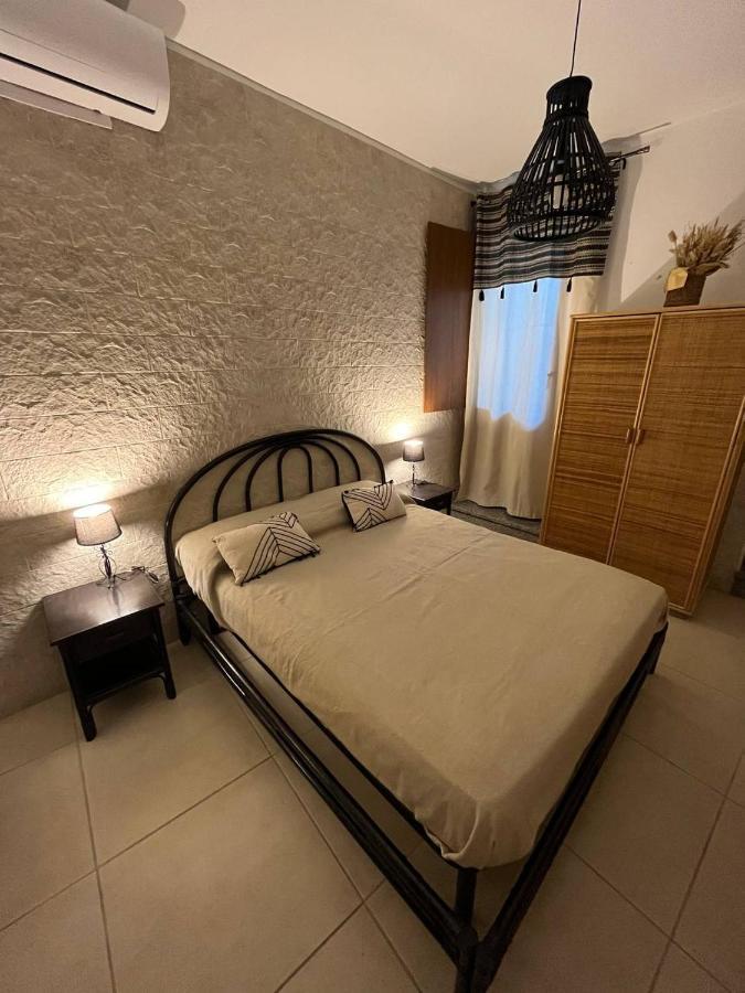 Dimora Del Chiostro Hotel Oristano Buitenkant foto