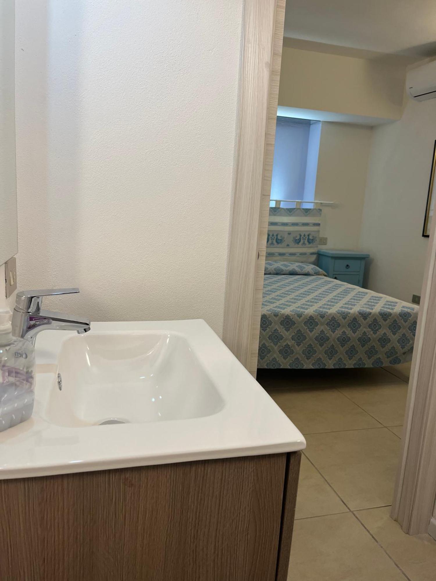 Dimora Del Chiostro Hotel Oristano Buitenkant foto